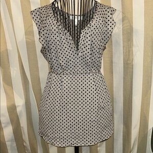 Motherhood Maternity Black and White Flutter Sleeve top. Like new condition.